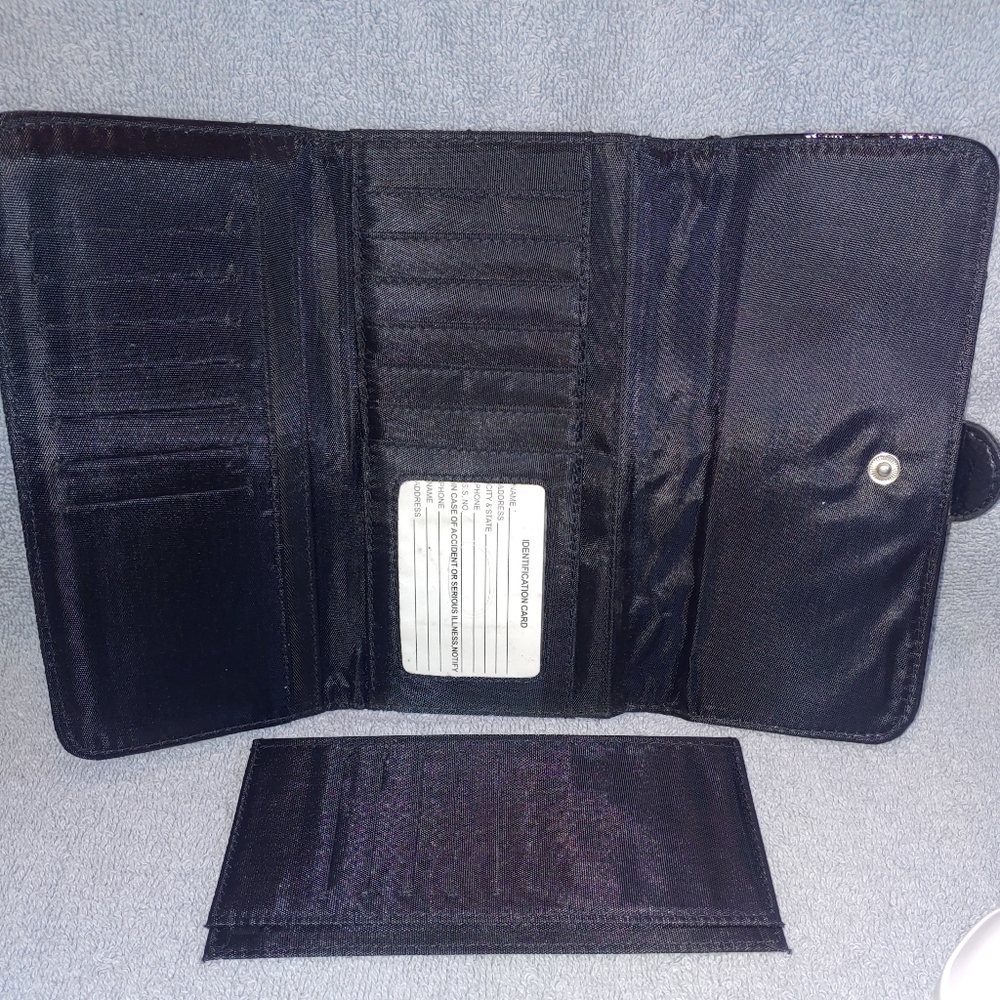 Multi-Pattern Tri-Fold Wallet Black &Silver - Picture 3 of 6